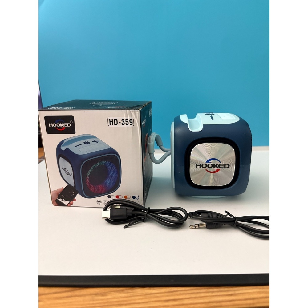 Hooked Multi-function Speaker Wireless Radio TF/USB HD-359